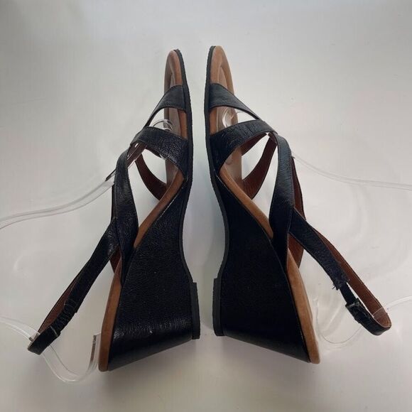 Gentle Souls Wedge Sandals Size 9 Black Leather Strappy Classic Cushion Footbed - Picture 8 of 11